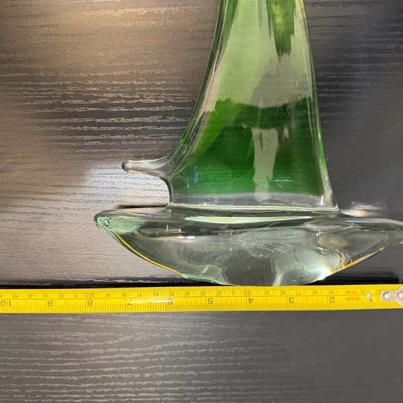 Vintage Murano Elegant Green Glass Sailboat Sculpture - Picture 6 of 6